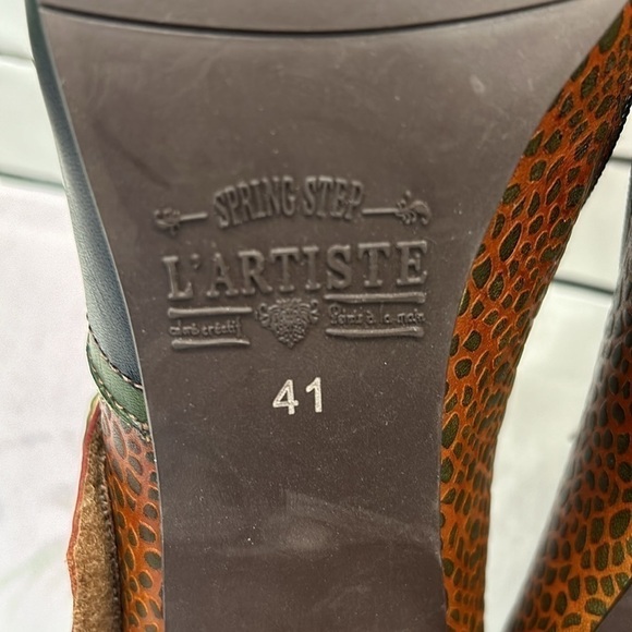 L’Artiste by Spring Step Women's Fia Dress Pump Embossed Hand Painted Leather - Picture 8 of 16